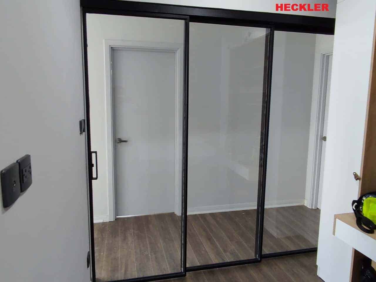 Cửa lùa 3 cánh Cửa lùa 3 cánh khung nhôm Slim