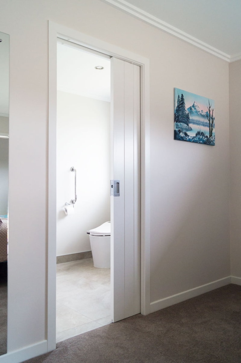 Cửa lùa toilet, cửa trượt nhà vệ sinh 8 cửa lùa toilet