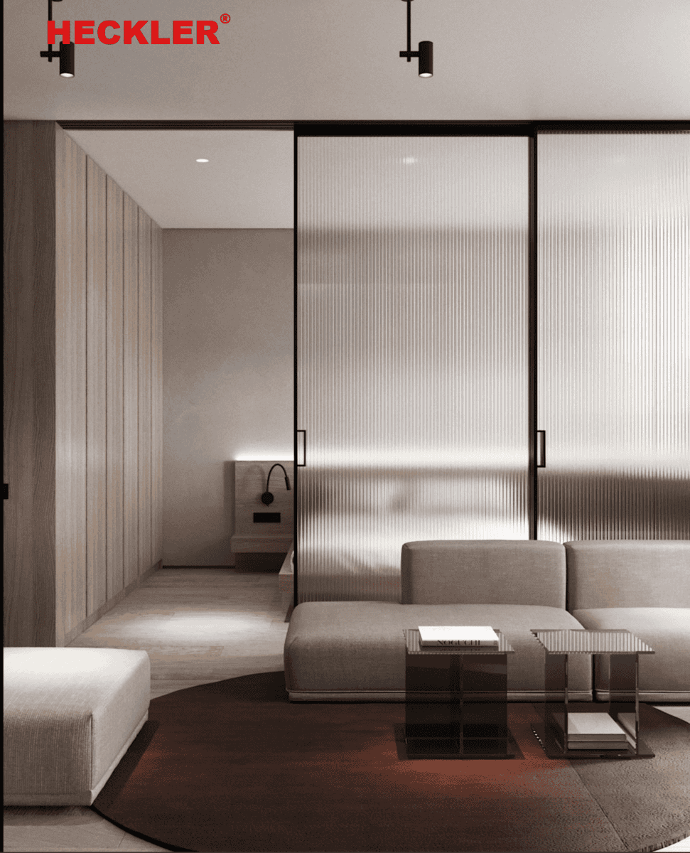 Mẫu cửa nhôm kính phòng khách – thiết kế tối giản, kết hợp nhôm slim